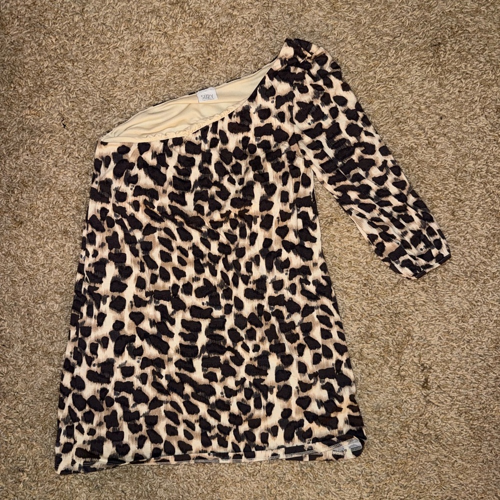 Suzy Shier Leopard Print One-Shoulder Blouse